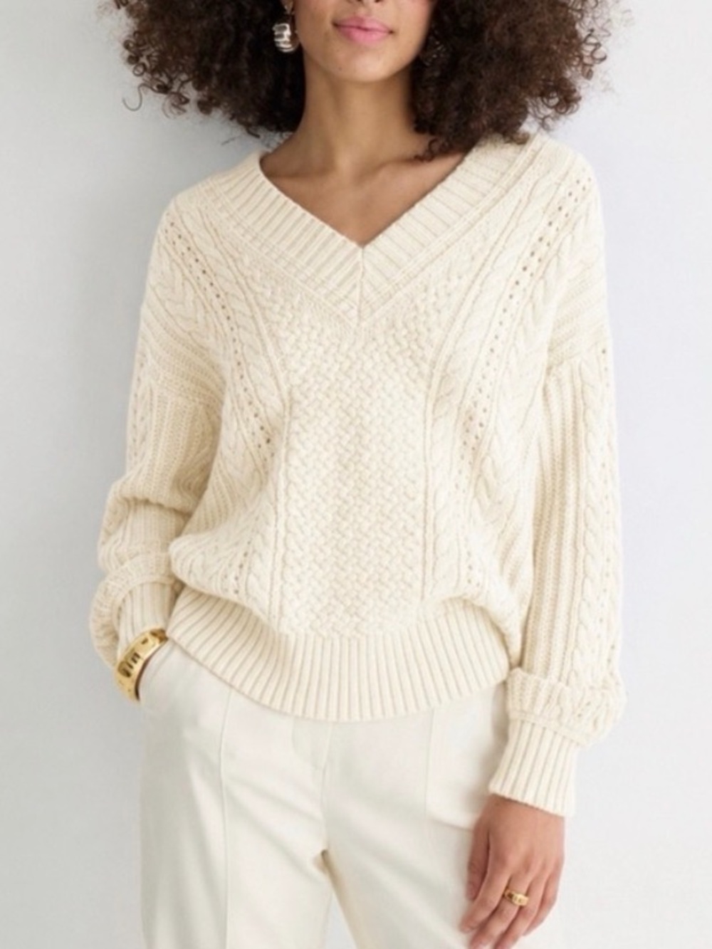 J. Crew Ivory Cable V-Neck Sweater Size Medium
